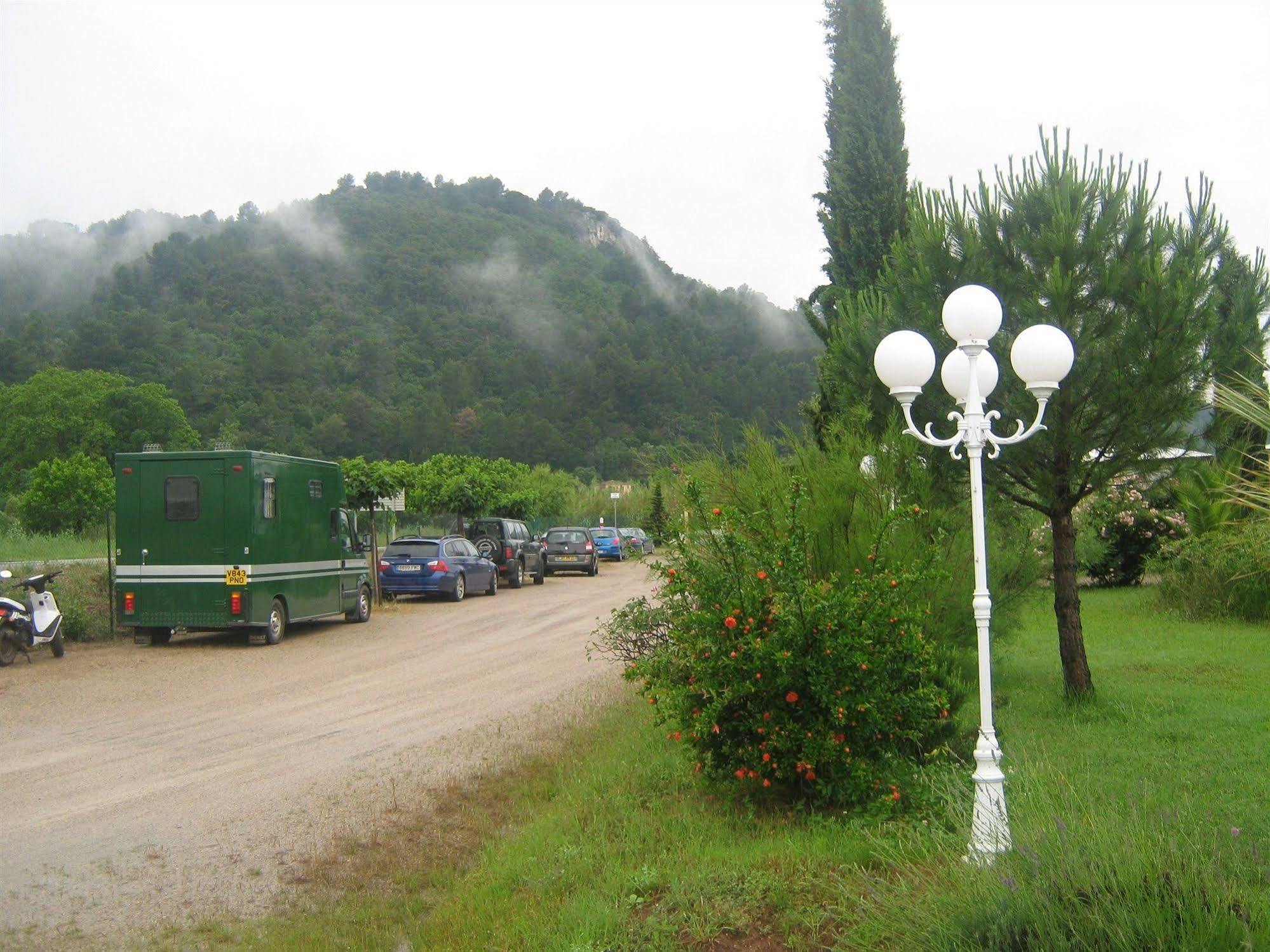 Hotel La Fontaine Vidauban Exteriér fotografie